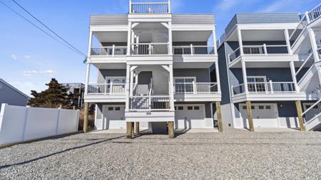 234 Sampson Unit 4