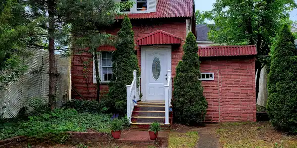 180 Broad Street