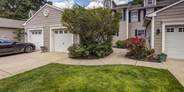 31 Chapin Avenue