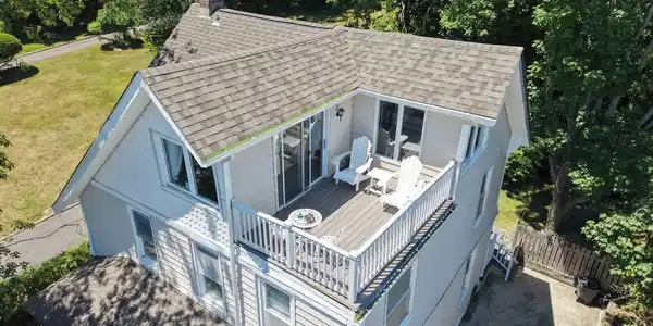Image 2: 75 Portland Rd Drone deck 2
