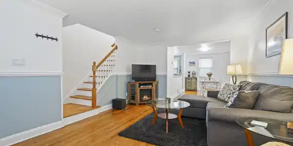 317 Bath Avenue Unit 28