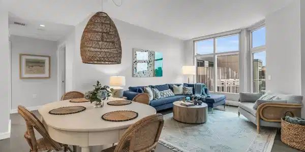 15 Morris Avenue Unit 604