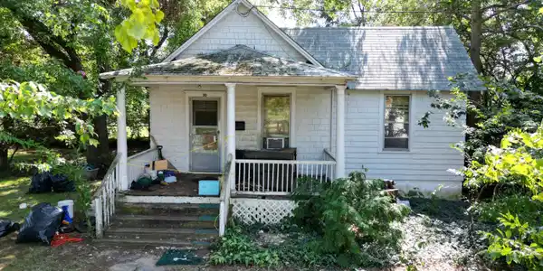 59 Leonard Avenue