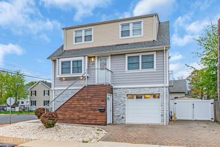 85 Seeley Avenue