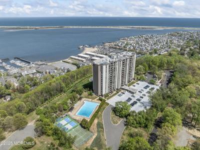 1 Scenic Drive Unit 204
