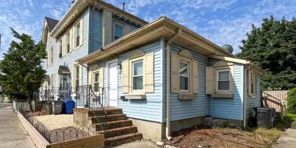 607 Richmond Avenue Unit 4