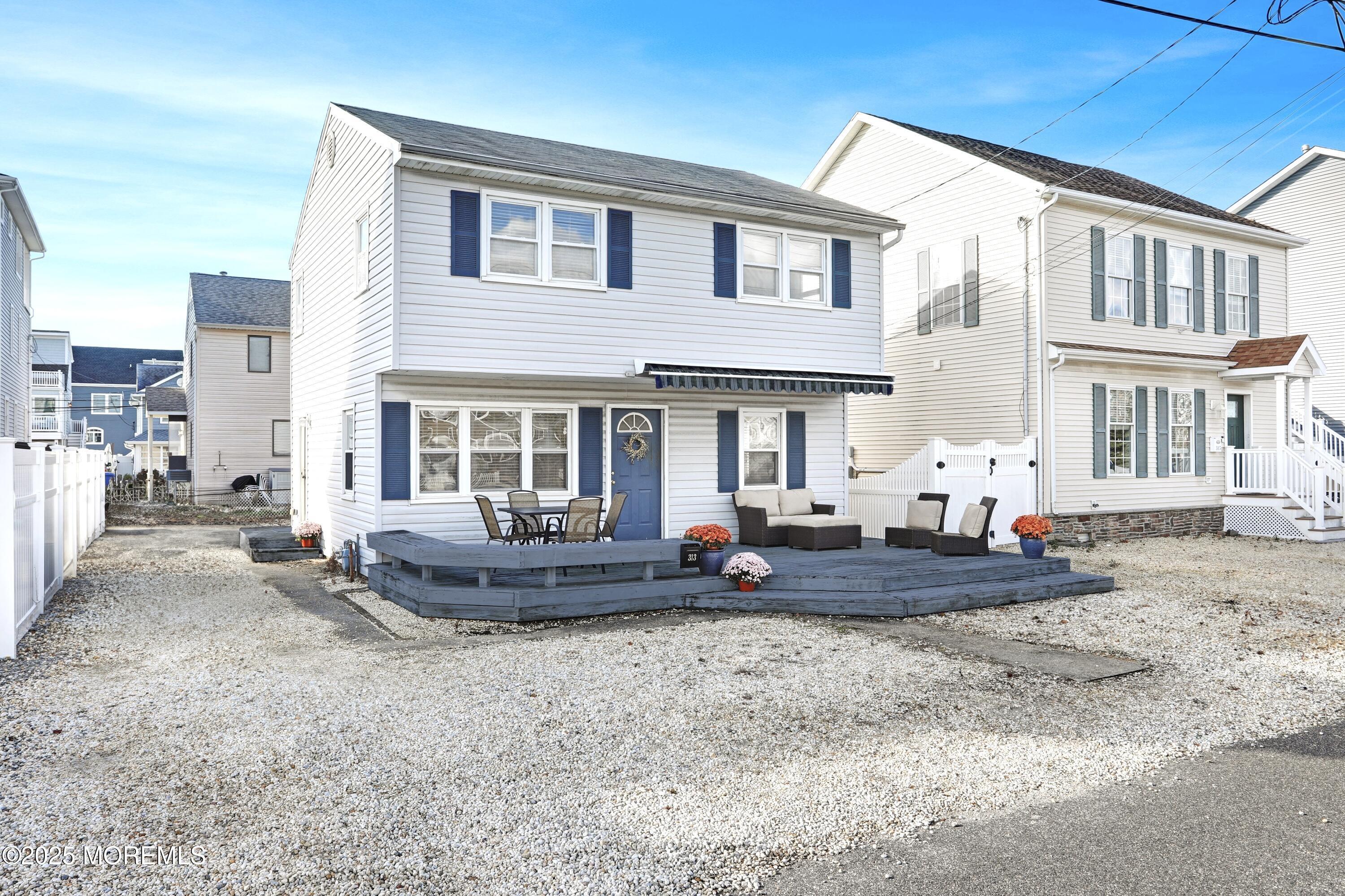 Image 1: 313 Shuster