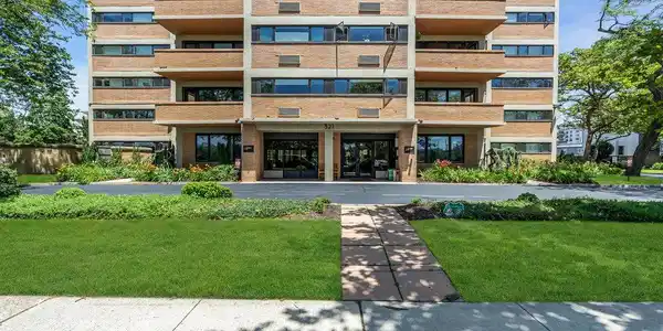 321 Sunset Avenue Unit 3F