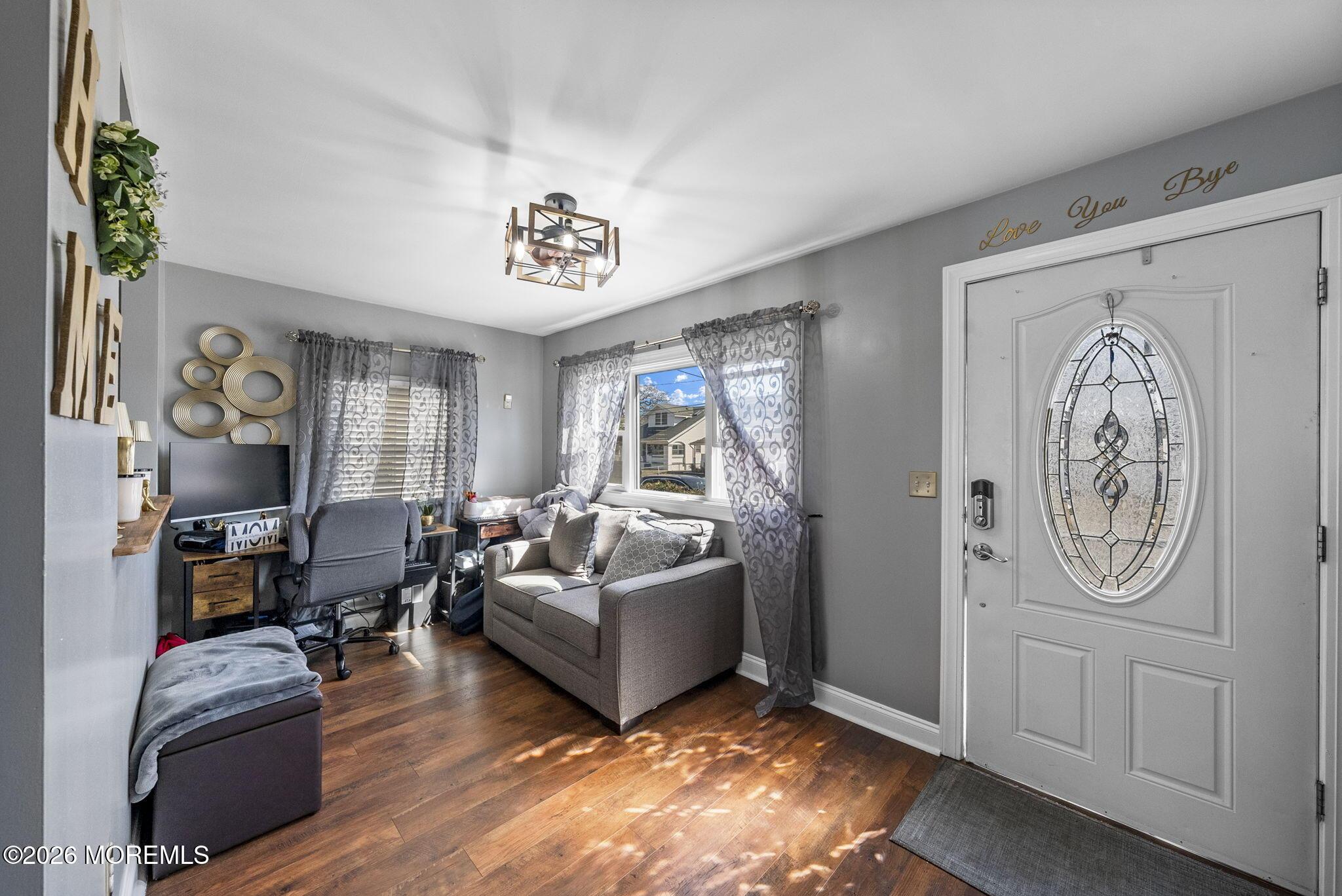 Image 4: 12-web-or-mls-DSC00932