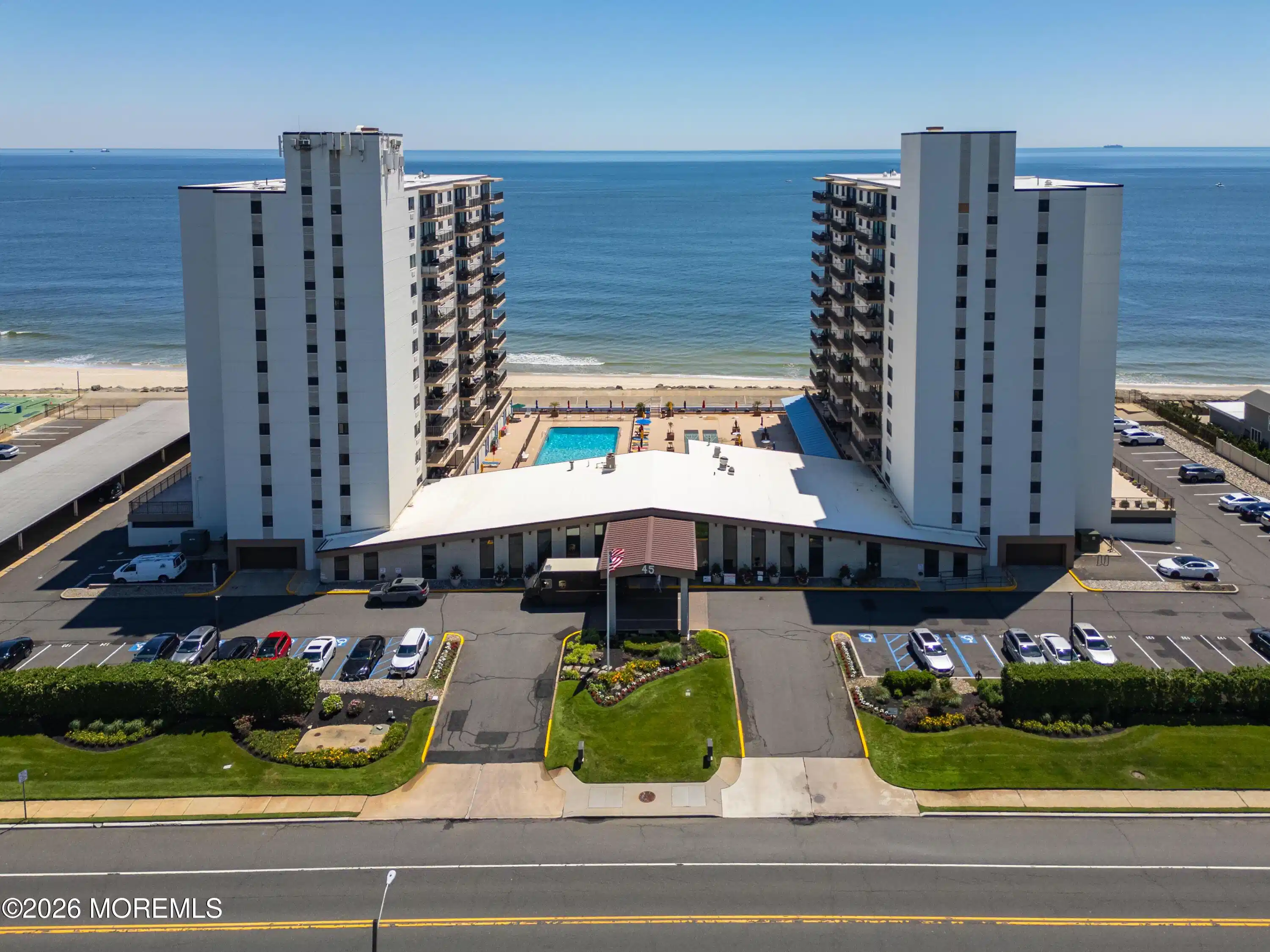 Image 1: 45 Ocean Ave 3G