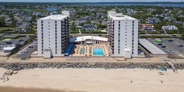 Image 2: 45 Ocean Ave 3G