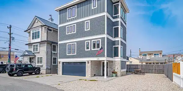 115 Neptune Court