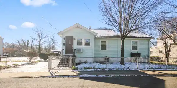38 Linton Place