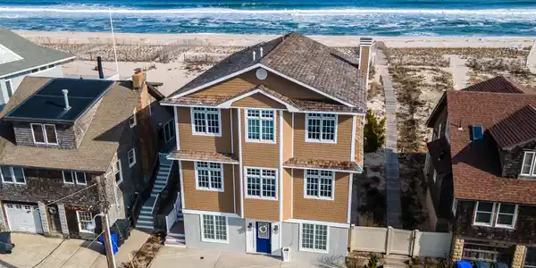 144 Sunset Lane