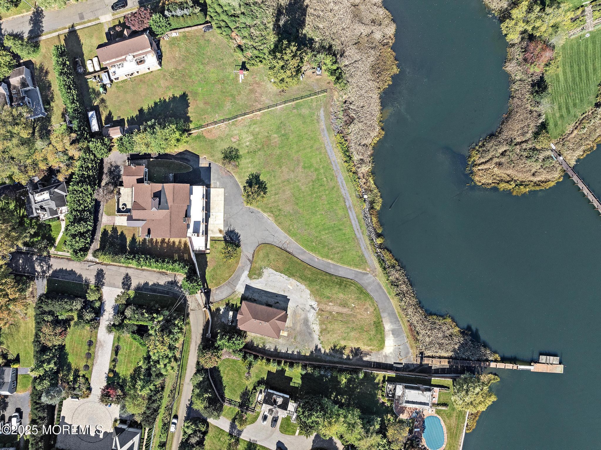 Image 1: 233 Conover Ln (1)