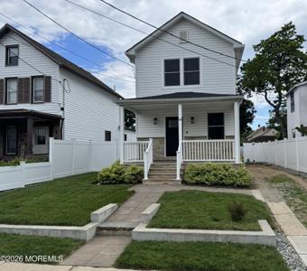13 Locust Avenue