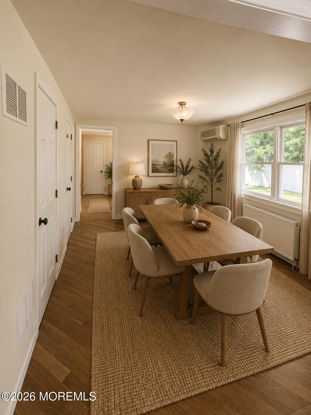 Image 3: dinnig room staged