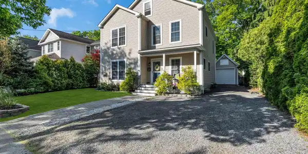 Image 2: 48 Allen Street