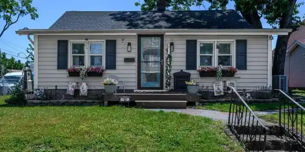 60 Lawrence Avenue
