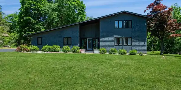 24 Alexa Place