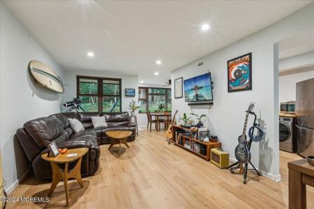200 Portland Road Unit E-16