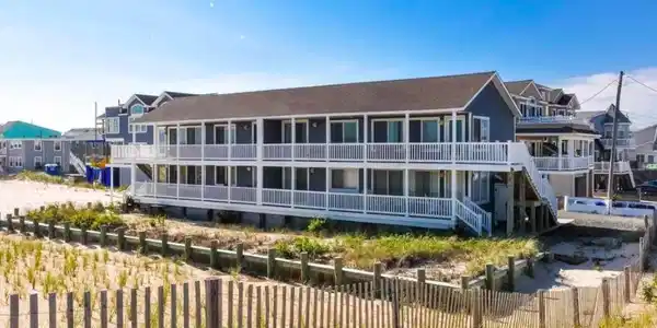 214 Leeward Avenue Unit A