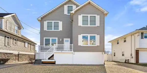 32 Niblick Street