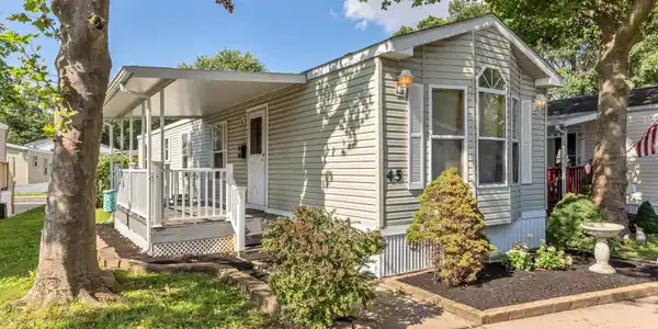 45 Randall Avenue