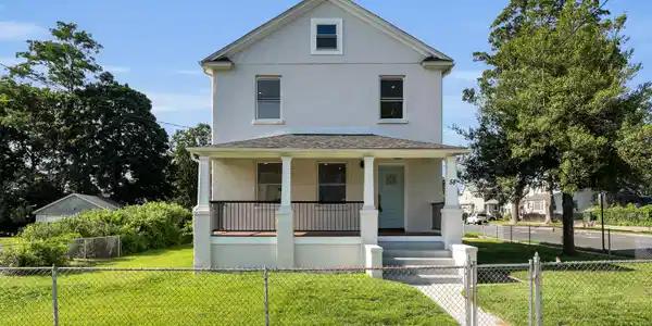 58 W Westside Avenue