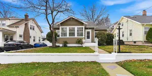 46 Highland Avenue