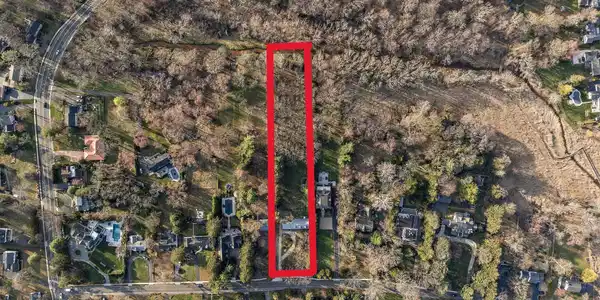 81 Little Silver Point Road
