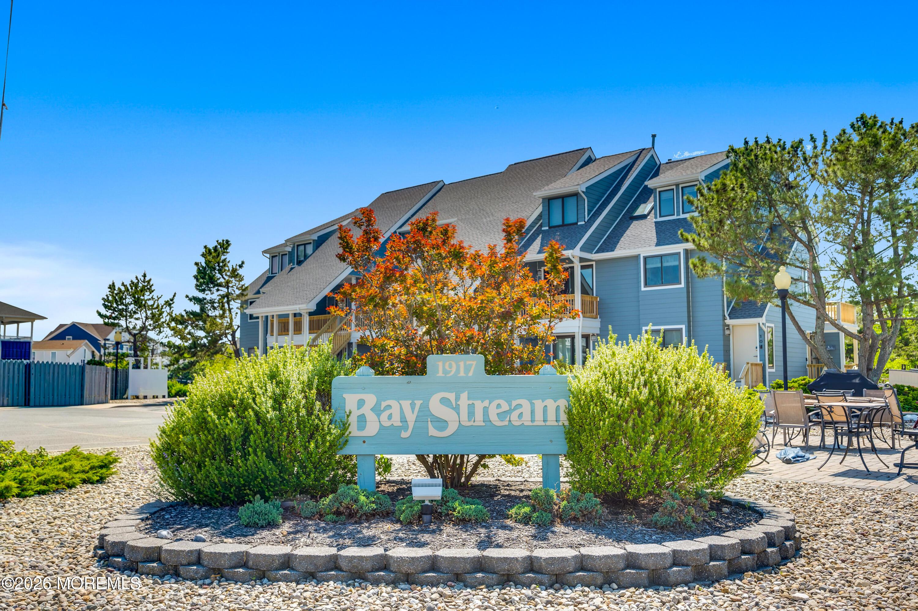 Image 3: Sign