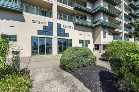 422 Ocean Boulevard N Unit 5G