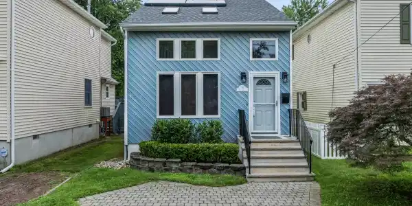 24 Bray Avenue