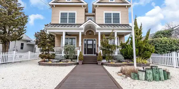 15 New Brunswick Avenue