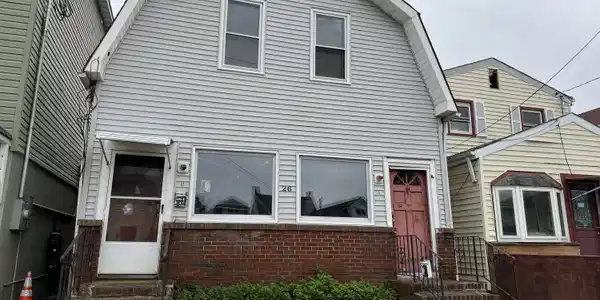 26 Pine View Avenue