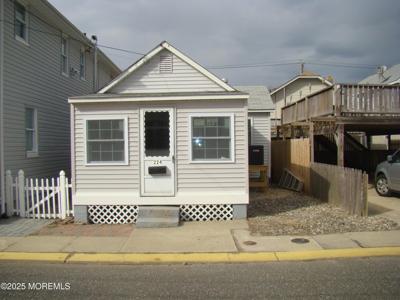 224 Bay Terrace