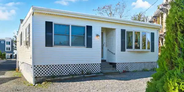 2 Northeast Drive