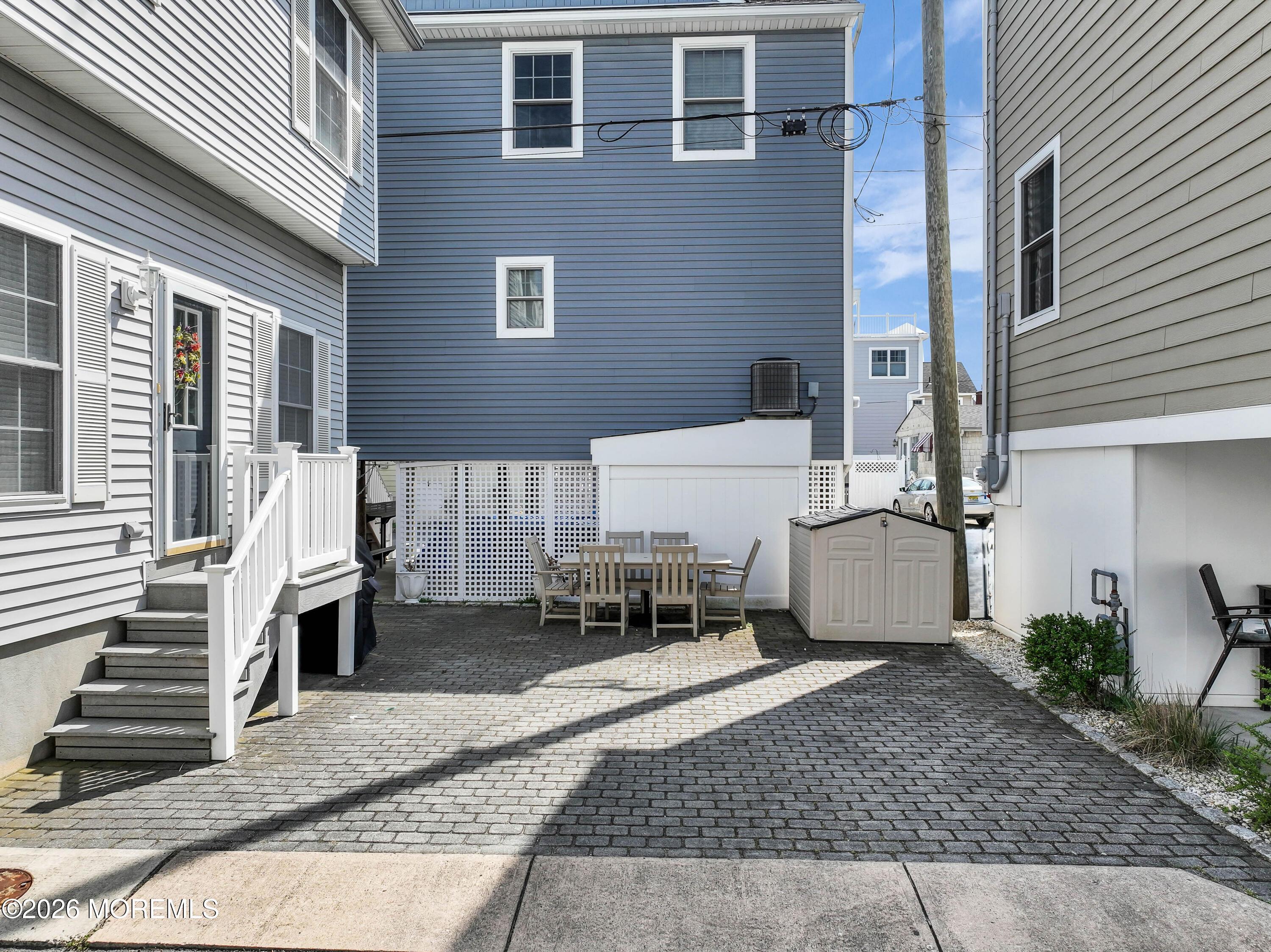 Image 2: photos_high_resolution_DJI_0074