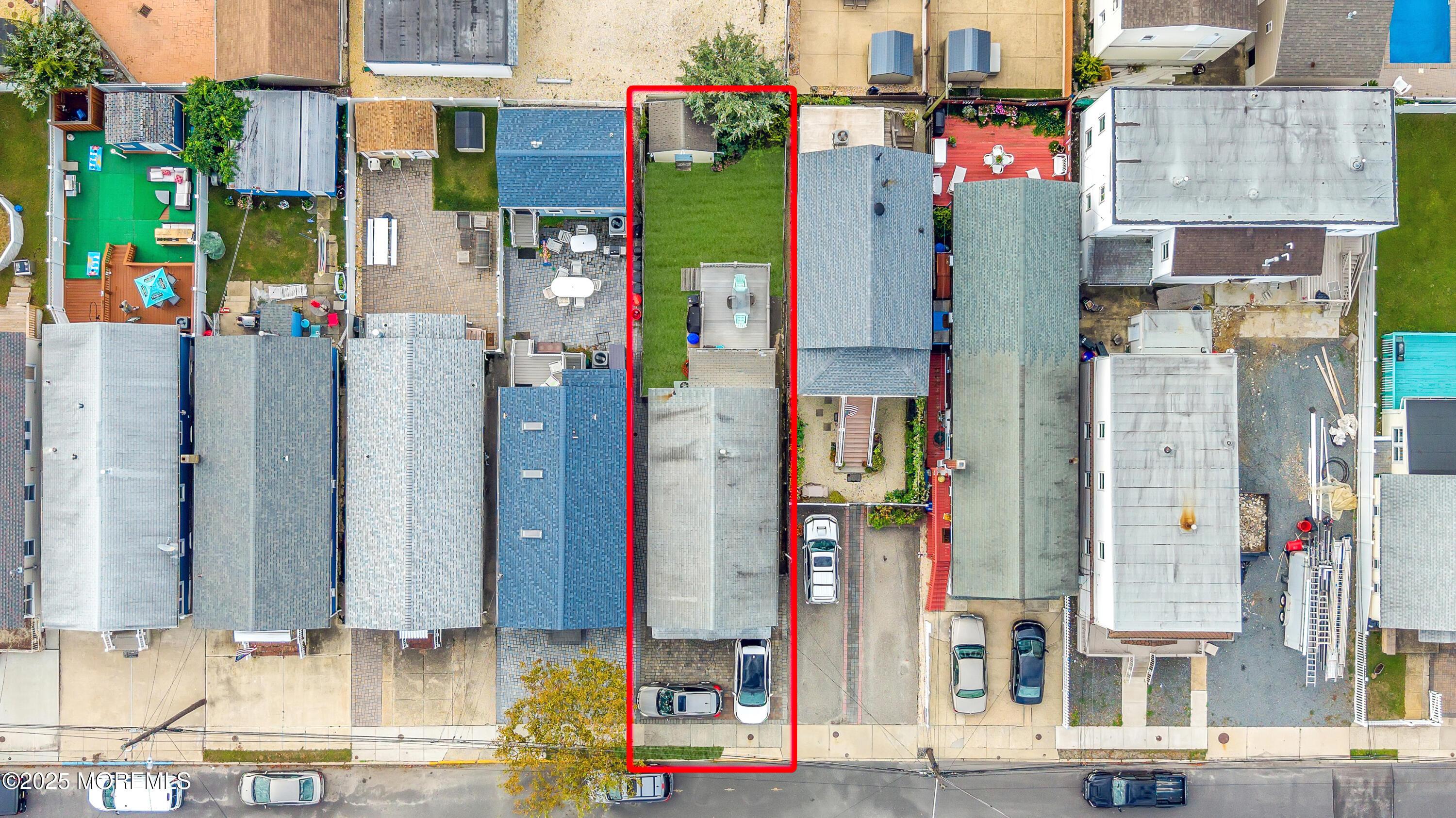 Image 2: Overhead Close-Edit