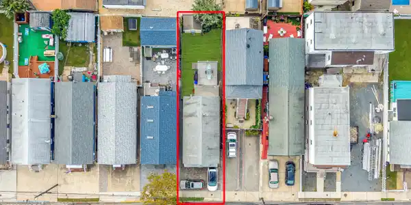 Image 2: Overhead Close-Edit