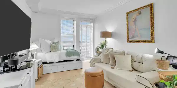 Image 3: 2-web-or-mls-DSC00024