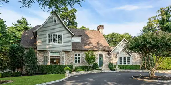 125 Avenue Of Two Rivers