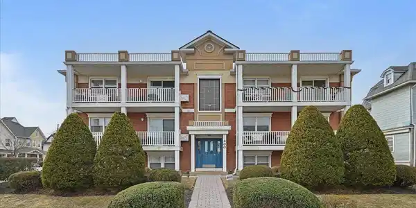400 4th Avenue Unit 307