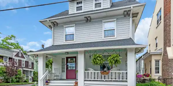 89 Heck Avenue