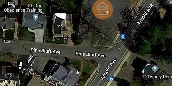 921 Arnold Avenue