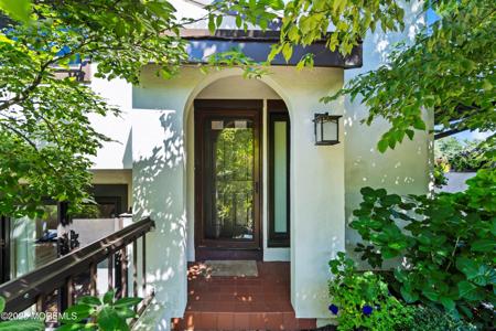 85 Tower Hill Drive Unit 608