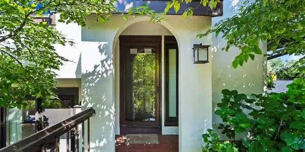 85 Tower Hill Drive Unit 608