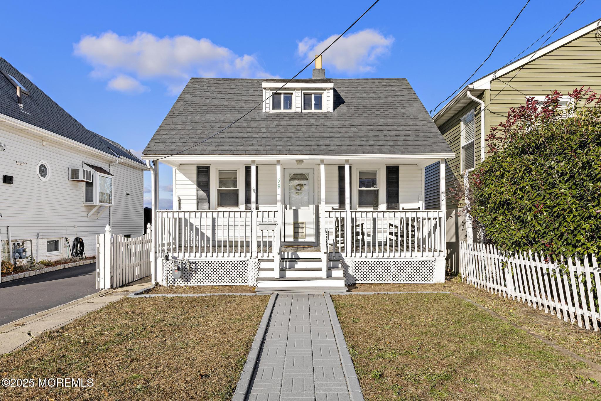 Image 2: 59 Florence Ave (2)