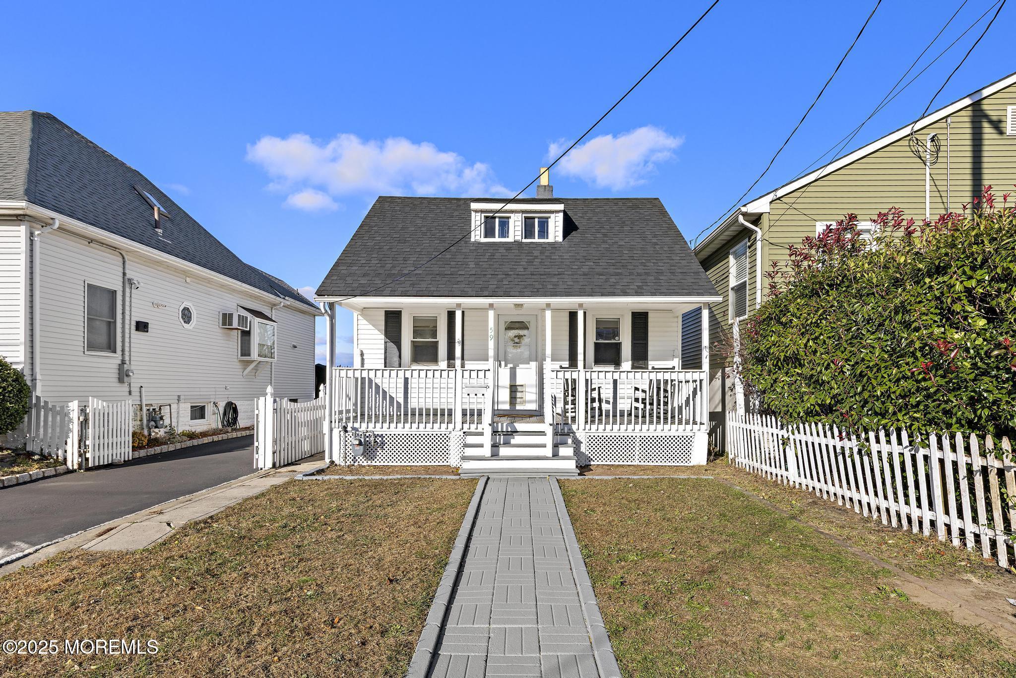 Image 3: 59 Florence Ave (3)